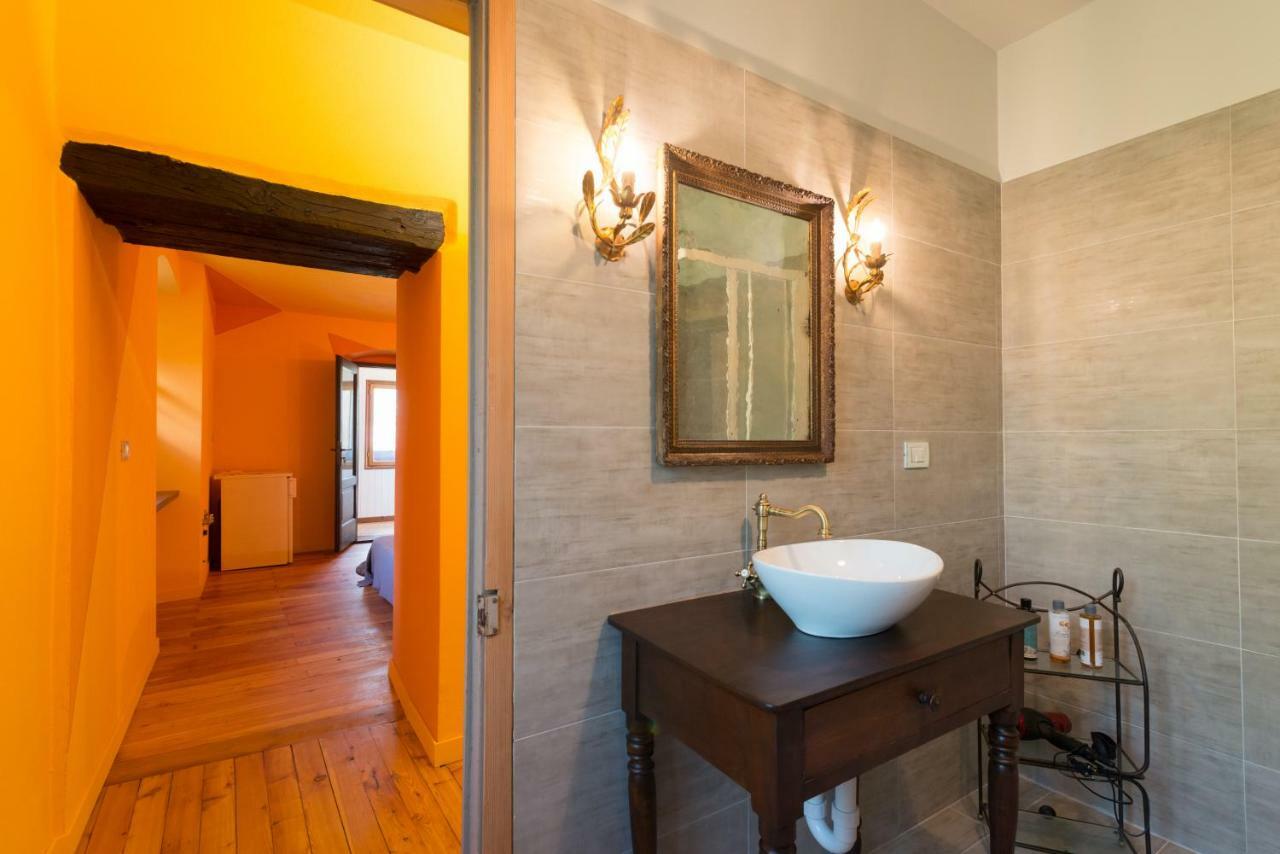 Quart De Lune - Boutique B&B Aosta Exterior photo